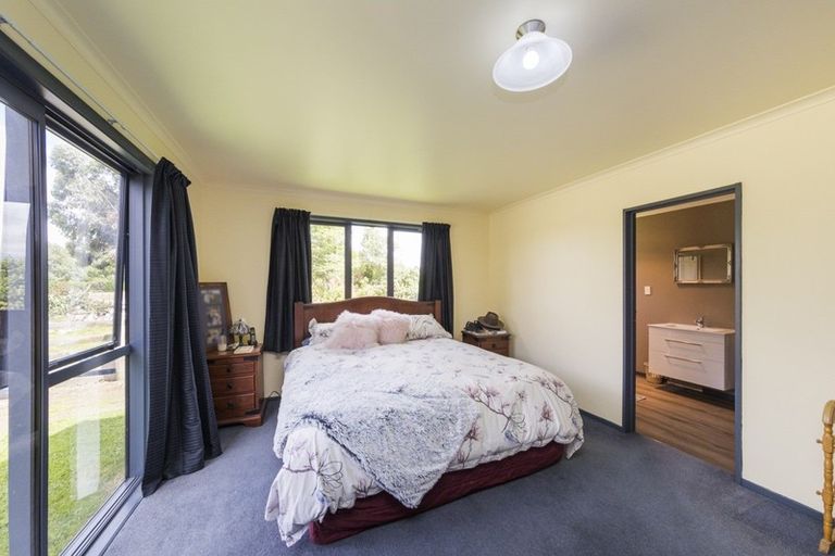 Photo of property in 237 Ngaio Road, Halcombe, Palmerston North, 4479