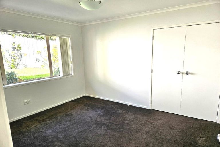 Photo of property in 1 Anchorite Way, Red Beach, 0932