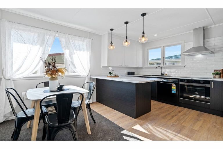 Photo of property in 39 Conway Crescent, Glengarry, Invercargill, 9810