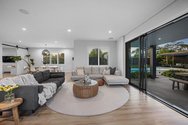 Photo of property in 92 Durey Road, Dairy Flat, Albany, 0792