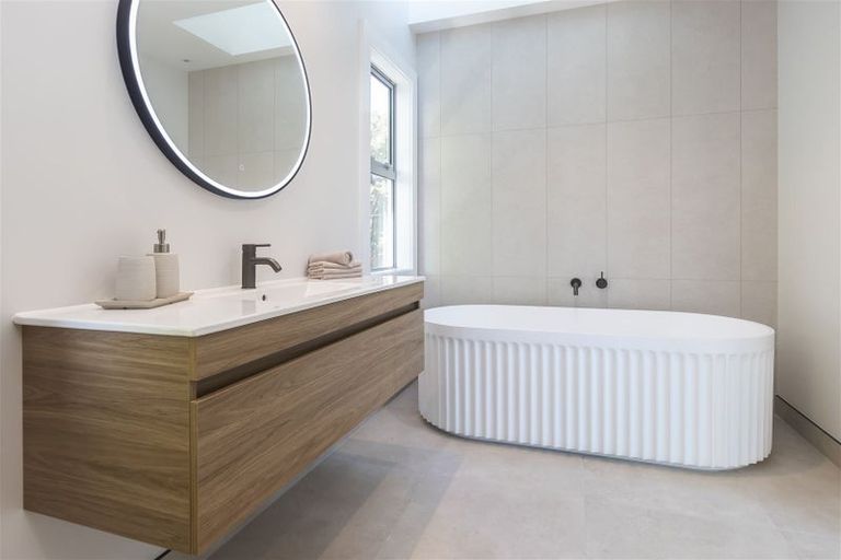 Photo of property in 40 Rayburn Avenue, Papanui, Christchurch, 8053