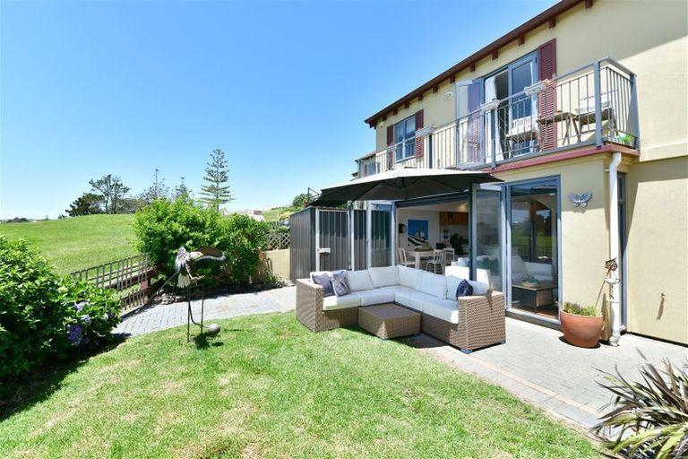 Photo of property in 11 Alverna View, Gulf Harbour, Whangaparaoa, 0930