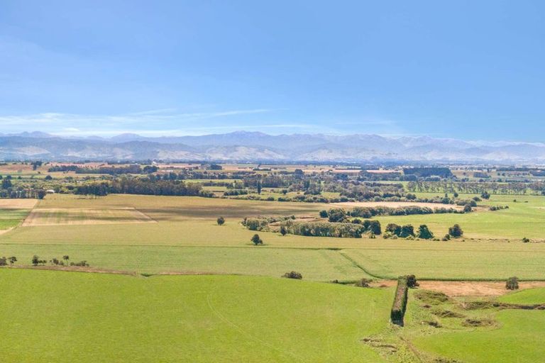 Photo of property in 1440 Martinborough Masterton Road, Gladstone, Masterton, 5884