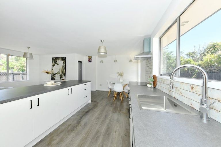 Photo of property in 12 Pukeko Place, Southshore, Christchurch, 8062