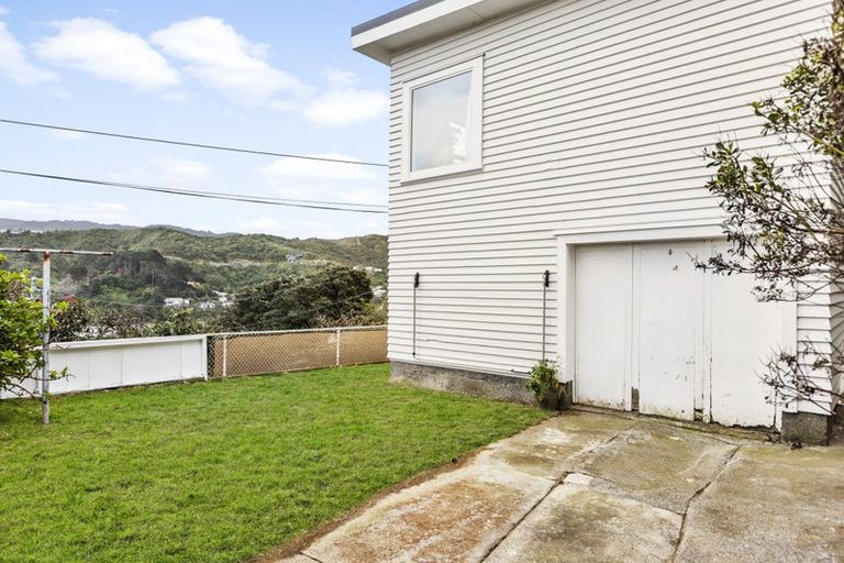 Photo of property in 6 Carlisle Street, Island Bay, Wellington, 6023