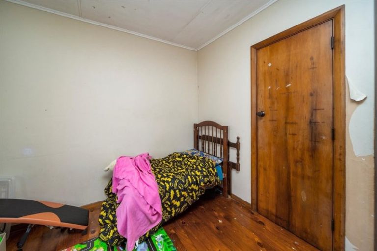 Photo of property in 14 Mclean Street, Hawera, 4610