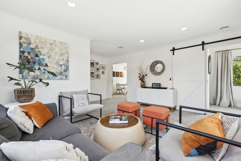 Photo of property in 23 Delmont Close, East Tamaki Heights, Auckland, 2016