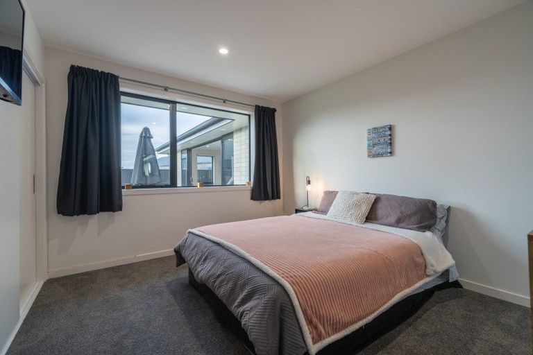 Photo of property in 5 Millar Place, Te Anau, 9679