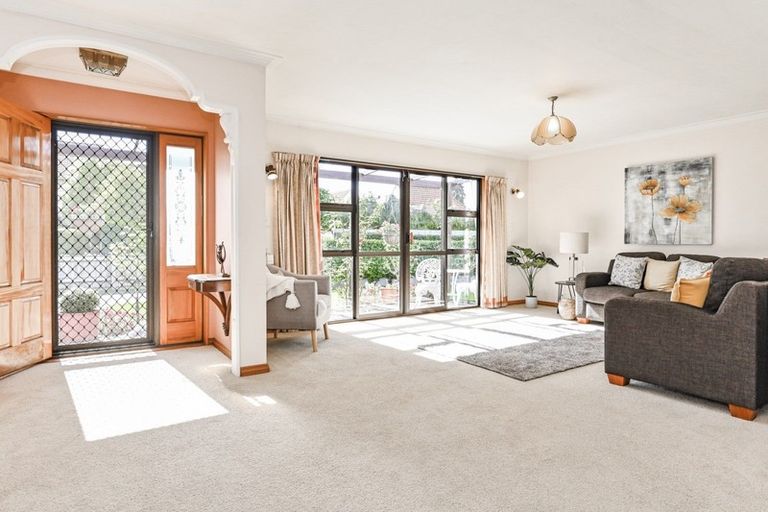 Photo of property in 2/505 Fitzroy Avenue, Hastings, 4122