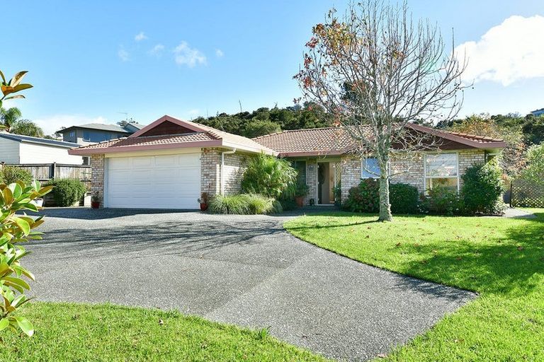 Photo of property in 9 Robinia Place, Snells Beach, 0920