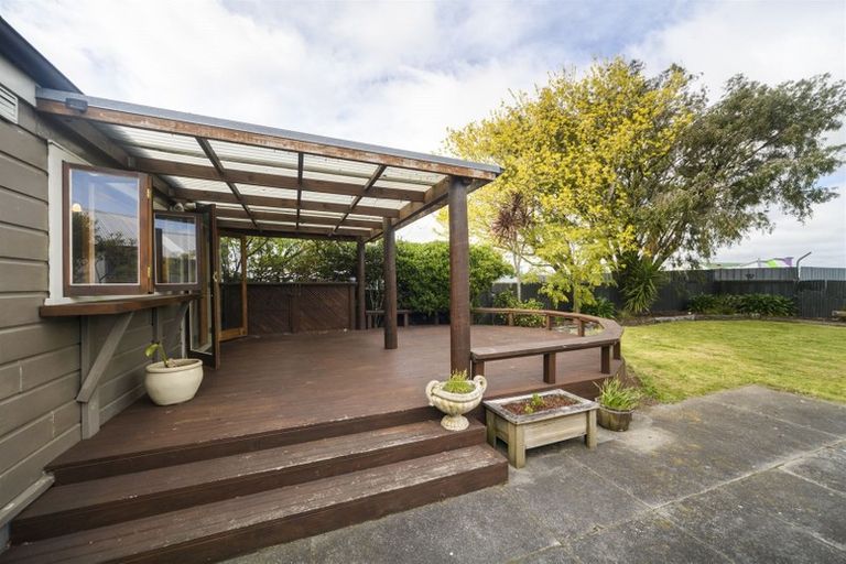 Photo of property in 16 Waldegrave Street, Palmerston North, 4410