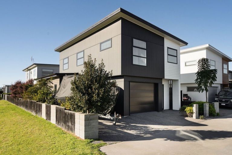 Photo of property in 6 Taniko Lane, Papamoa, 3118