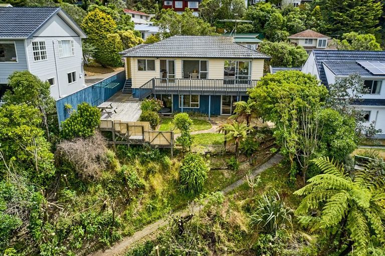 Photo of property in 13 Rajkot Terrace, Broadmeadows, Wellington, 6035