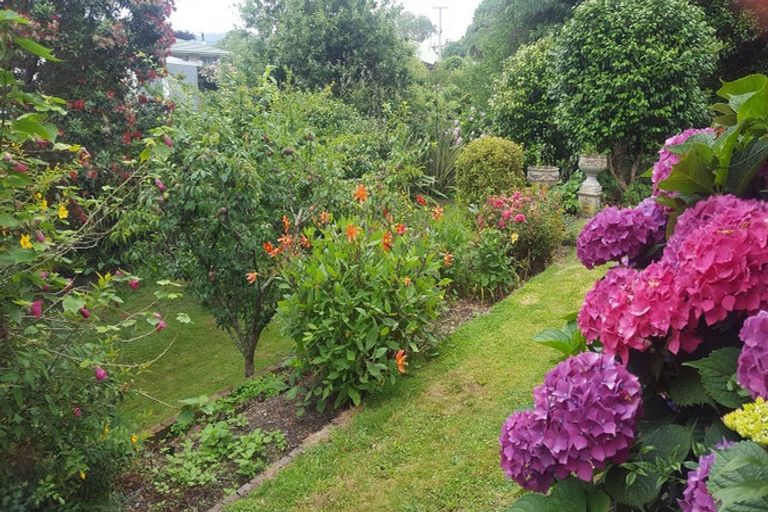 Photo of property in 30a Wyndrum Avenue, Waterloo, Lower Hutt, 5011