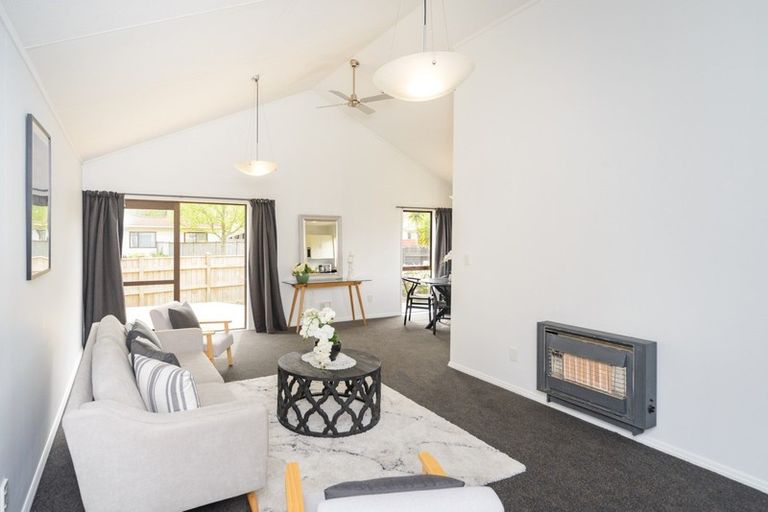 Photo of property in 19 Newton Place, Westbrook, Palmerston North, 4412