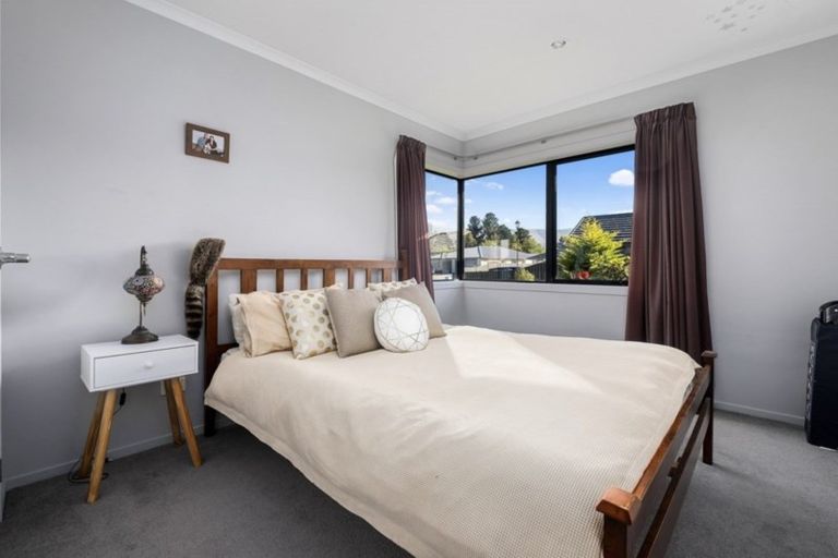 Photo of property in 5 Crabbe Place, Cromwell, 9310