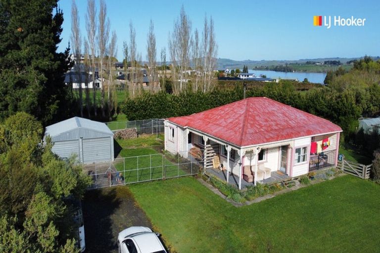 Photo of property in 82 Titri Road, Titri, Outram, 9073