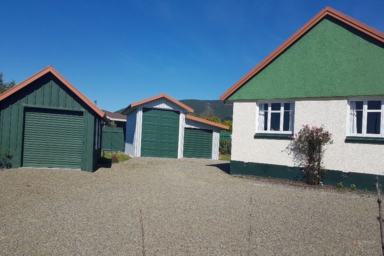 Photo of property in 187 Queen Street, Waimate, 7924