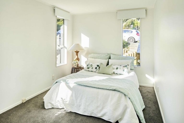 Photo of property in 4 Ensign Lane, Whitby, Porirua, 5024