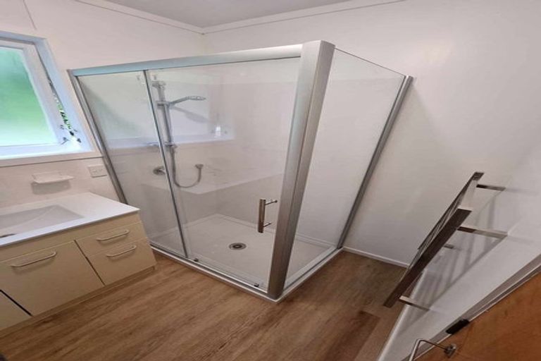 Photo of property in 36 Wyoming Avenue, Murrays Bay, Auckland, 0630