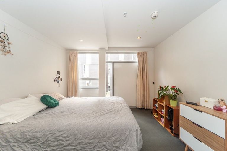 Photo of property in Monument Apartments, 3f/245 Wakefield Street, Te Aro, Wellington, 6011