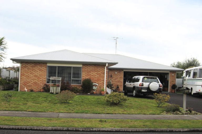 Photo of property in 24 Newfield Drive, Fairview Downs, Hamilton, 3214