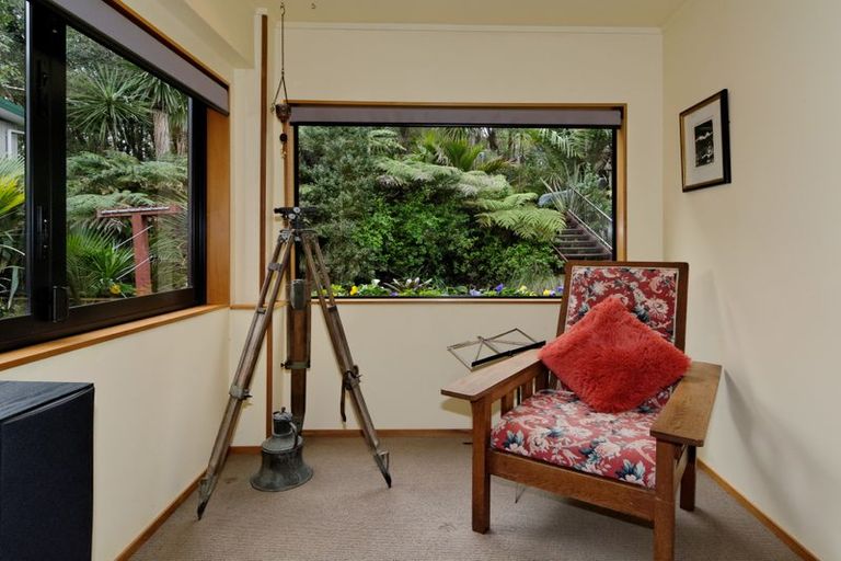 Photo of property in 3 Inaka Place, Titirangi, Auckland, 0604