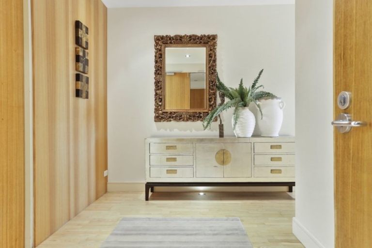 Photo of property in 17/258 Hurstmere Road, Takapuna, Auckland, 0622