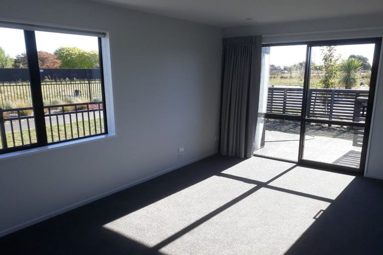 Photo of property in 31 Piripiri Place, Broomfield, Christchurch, 8042