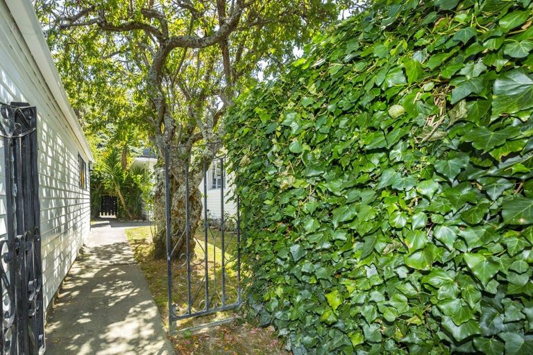 Photo of property in 23 Indiana Grove, Totara Park, Upper Hutt, 5018