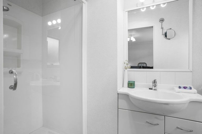 Photo of property in 10a Powhiri Avenue, Kensington, Whangarei, 0112