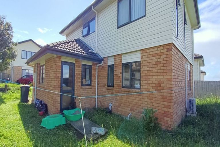 Photo of property in 25 Andover Way, Goodwood Heights, Auckland, 2105