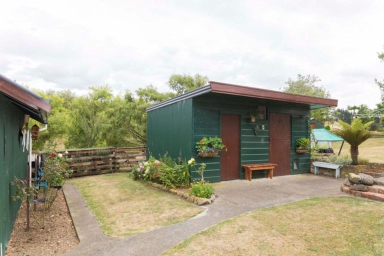 Photo of property in 190 Adelaide Road, Dannevirke, 4930