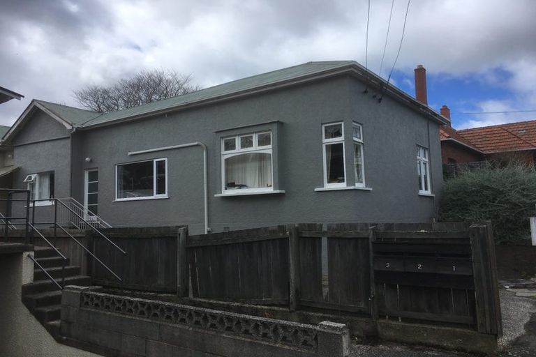 Photo of property in 3 Cobden Street, Dunedin Central, Dunedin, 9016