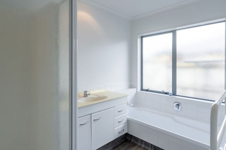 Photo of property in 19 Crichton Terrace, Mount Maunganui, 3116