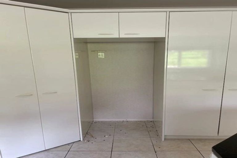 Photo of property in 28 Santa Ana Drive, Dannemora, Auckland, 2016