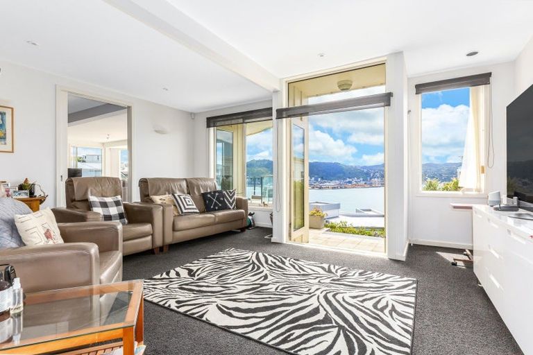 Photo of property in 20 Grafton Road, Roseneath, Wellington, 6011