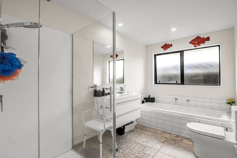 Photo of property in 6 Clegg Street, Woodend, 7610