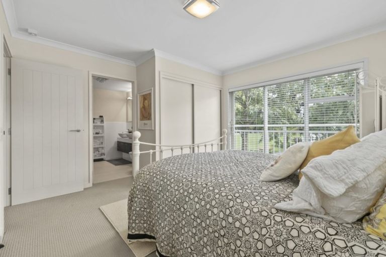 Photo of property in 1 Kensington Drive, Orewa, 0931