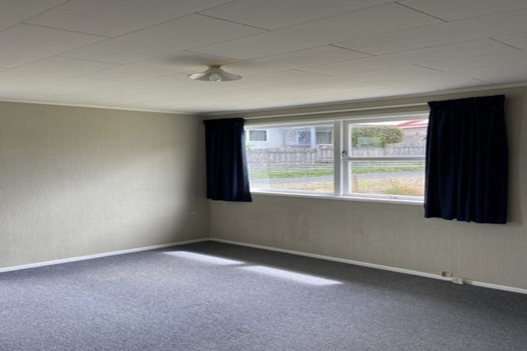 Photo of property in 52 One Tree Point Road, One Tree Point, 0118