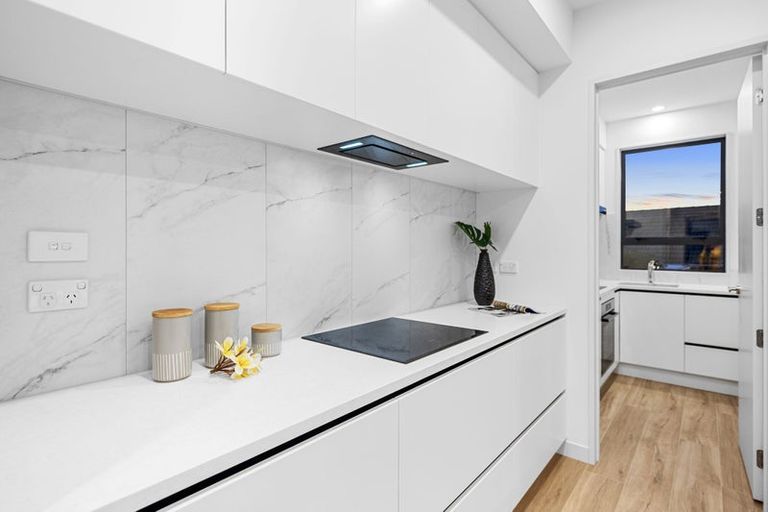 Photo of property in 4c Fowler Street, Northcote, Auckland, 0627