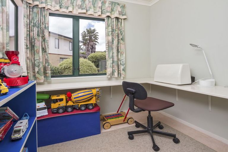 Photo of property in 30 Limerick Place, Dannemora, Auckland, 2016