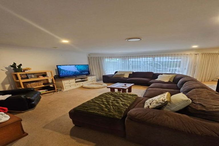 Photo of property in 15 Keppoch Court, Dannemora, Auckland, 2016