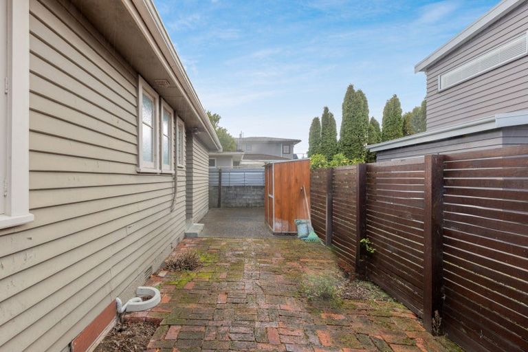 Photo of property in 16 Salisbury Avenue, Terrace End, Palmerston North, 4410