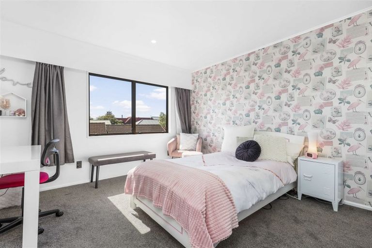 Photo of property in 66 Chedworth Avenue, Chedworth, Hamilton, 3210