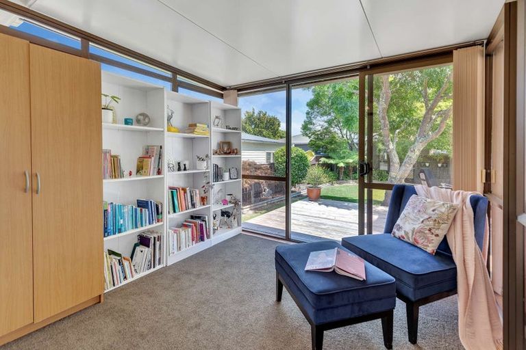 Photo of property in 25 Kettle Avenue, Awapuni, Palmerston North, 4412