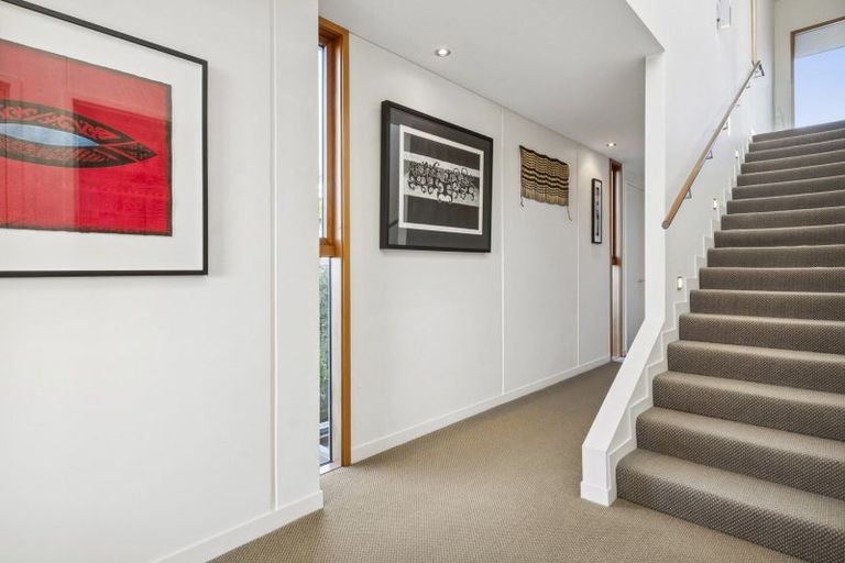 Photo of property in 28 Granville Terrace, Belleknowes, Dunedin, 9011