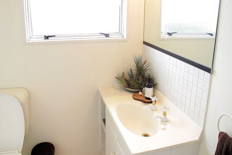 Photo of property in 5 Harrowfield Drive, Harrowfield, Hamilton, 3210