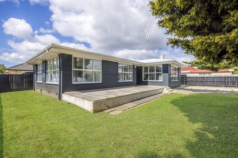Photo of property in 5 Bunnythorpe Road, Papakura, 2110
