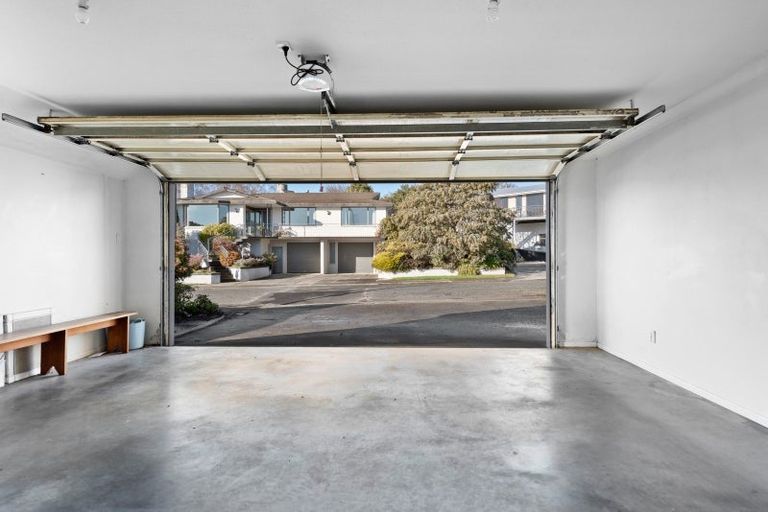 Photo of property in 43 Aotea Crescent, Gore, 9710